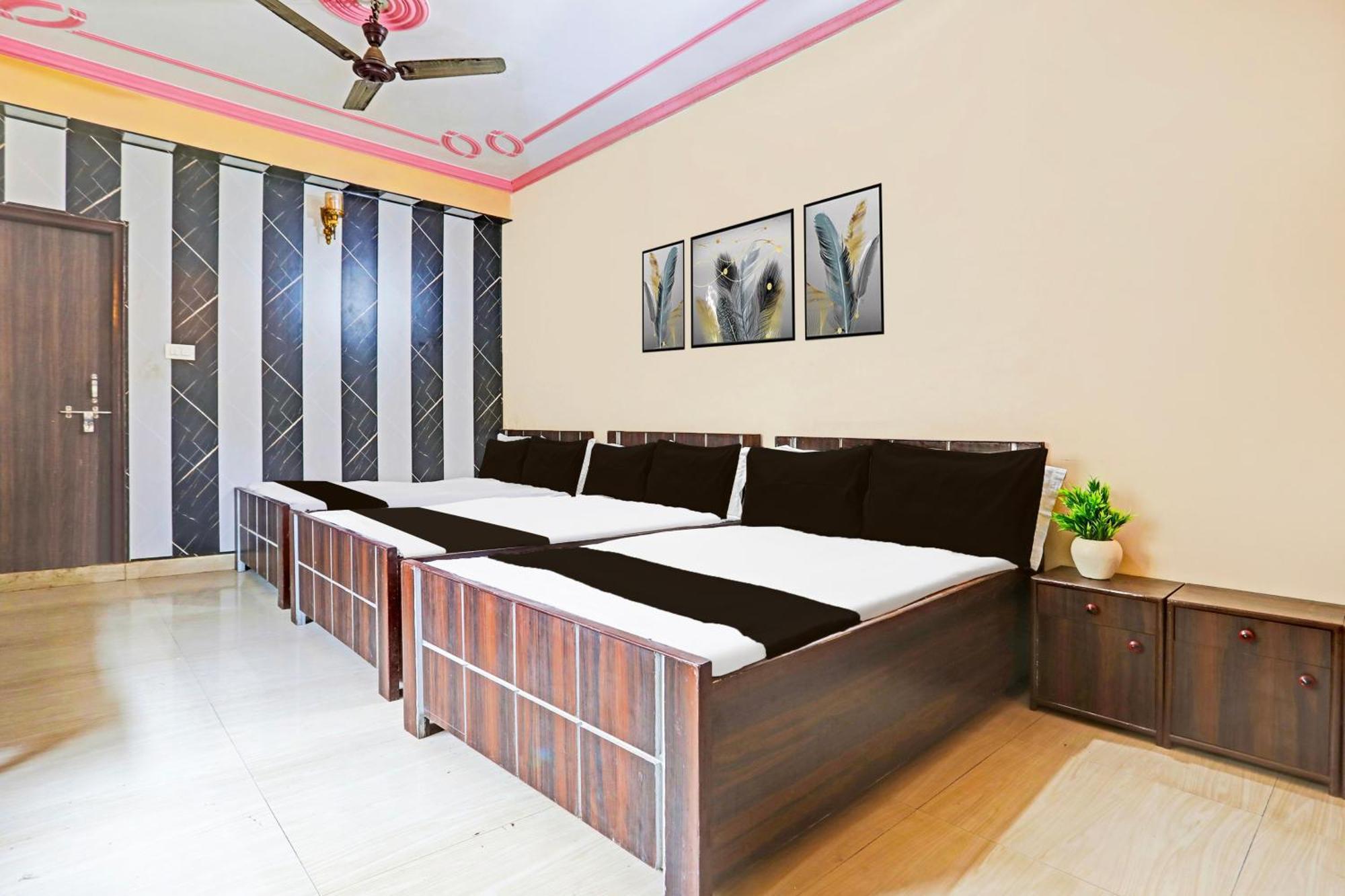 Hotel O Arvi Guest House 瓦拉纳西 外观 照片