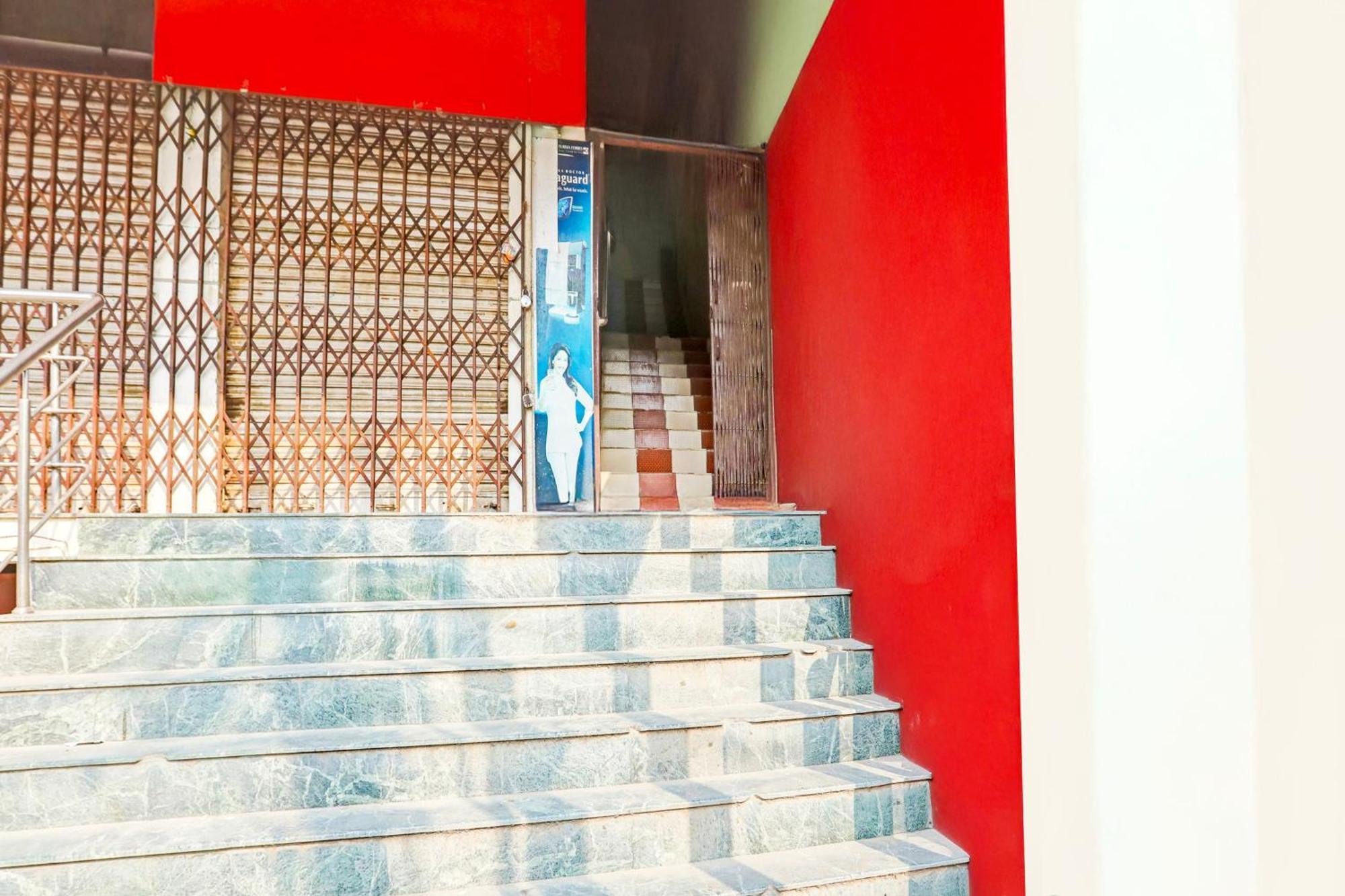 Hotel O Arvi Guest House 瓦拉纳西 外观 照片