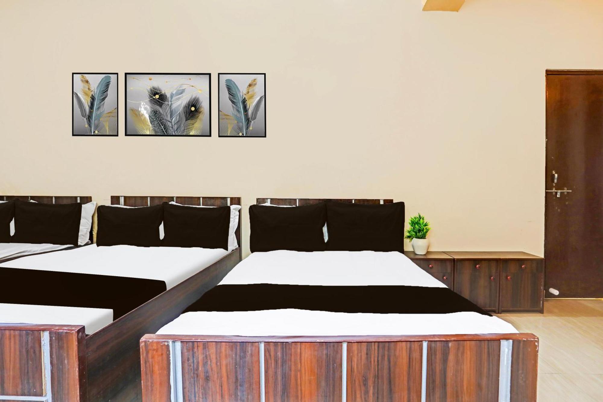 Hotel O Arvi Guest House 瓦拉纳西 外观 照片