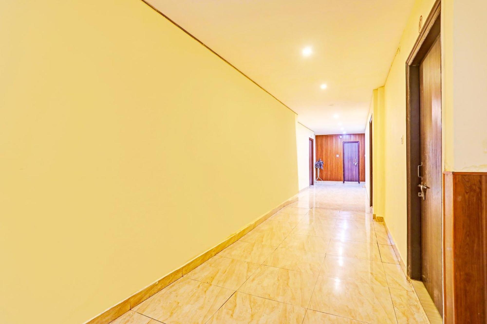 Hotel O Arvi Guest House 瓦拉纳西 外观 照片